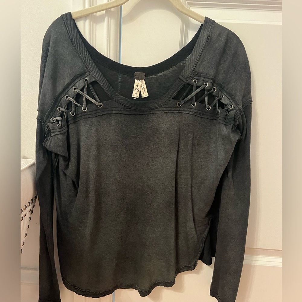 We The Free long sleeve grey top with cut out